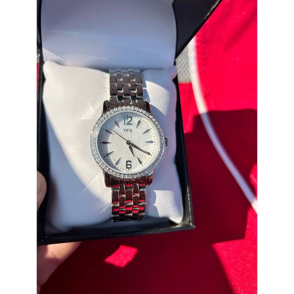 NEW in Box TFX Women’s Wrist Watch 36T115 Silver Bling - Picture 2 of 5